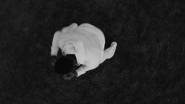 Video Reference: White, Black, Monochrome photography, Photograph, Black-and-white, Still life photography, Monochrome, Hand, Photography, Finger