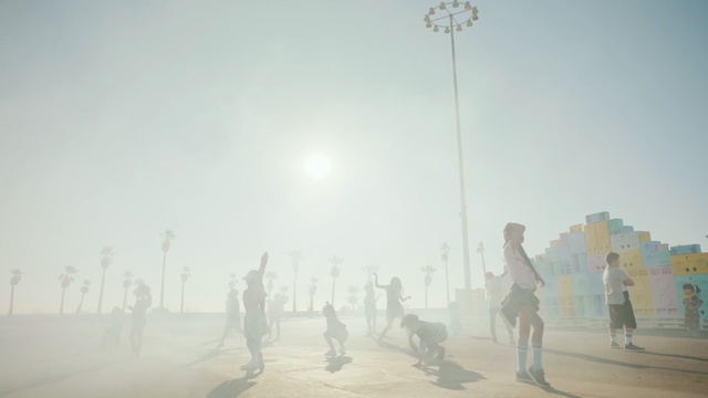 Video Reference: photograph, sky, morning, fog, sand, sunlight, atmosphere, haze, horizon, vacation