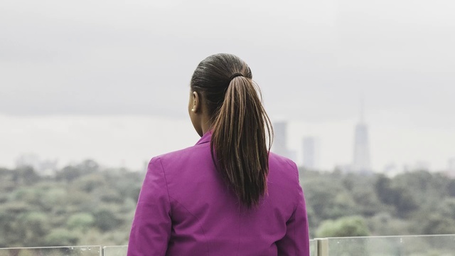 Video Reference: Hair, Purple, Pink, Hairstyle, Shoulder, Beauty, Skin, Long hair, Neck, Outerwear