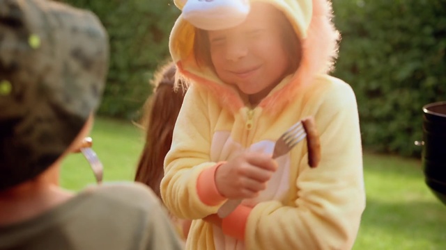 Video Reference: Grass, Child, Hand, Finger, Photography, Gesture, Toddler