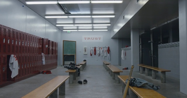 Video Reference: tourist attraction, daylighting, Person