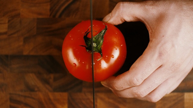 Video Reference: natural foods, vegetable, local food, tomato, potato and tomato genus, produce, plum tomato, fruit, food, nightshade family