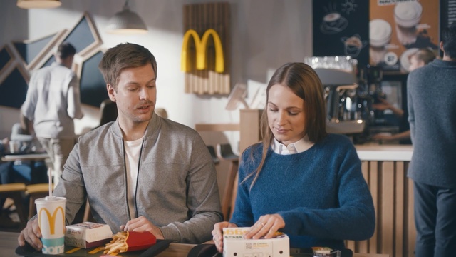 Video Reference: Yellow, Design, Event, Technology, Interior design, Conversation, White-collar worker, Fashion design, Job, Person