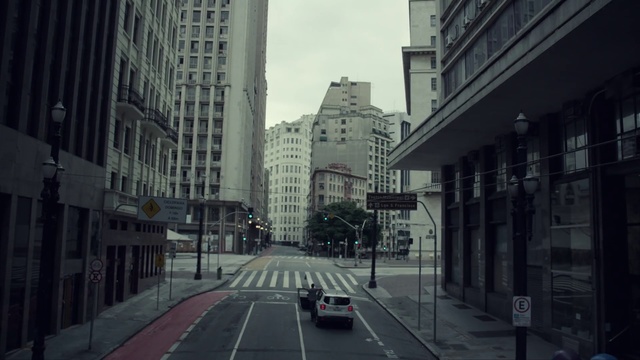 Video Reference: Metropolitan area, Metropolis, City, Urban area, Downtown, Neighbourhood, Street, Building, Skyscraper, Human settlement