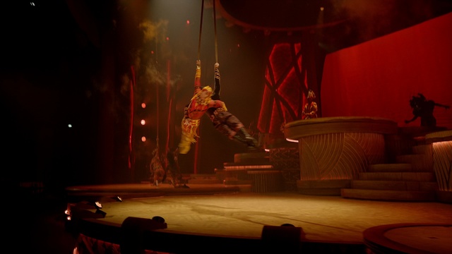 Video Reference: Performance, Entertainment, Performing arts, Performance art, Stage, Public event, Event, Theatre, Music, Scene