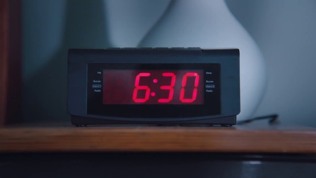 Video Reference: Digital clock, Clock, Electronics, Alarm clock, Technology, Radio clock, Display device, Electronic device, Home accessories, Interior design