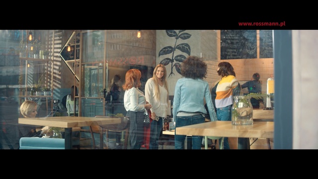 Video Reference: Snapshot, Fun, Adaptation, Photography, Reflection, Conversation, Photo caption, Scene, Screenshot