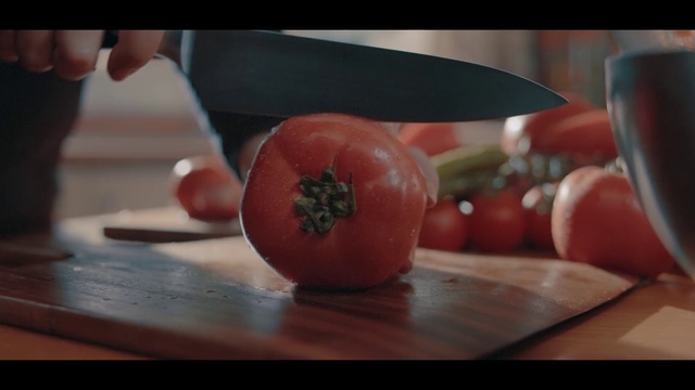 Video Reference: Food, Tableware, Table, Plant, Plum tomato, Dishware, Fruit, Wood, Bush tomato, Cherry Tomatoes