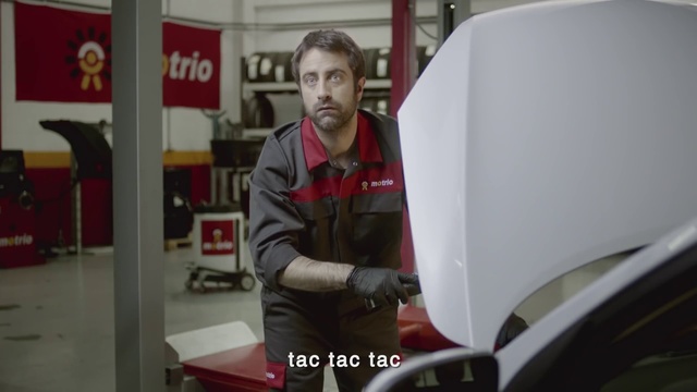 Video Reference: Motor vehicle, Automotive design, Product, Automotive exterior, Vehicle, Automotive wheel system, Automotive window part, Vehicle door, Photography, Auto part