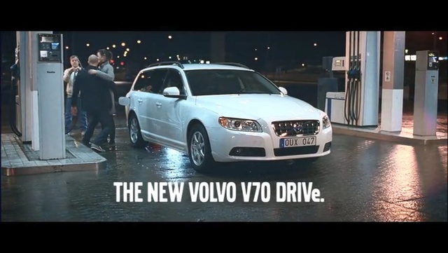 Video Reference: Land vehicle, Vehicle, Car, Mid-size car, Headlamp, Volvo cars, Automotive design, Volvo v70, Metal