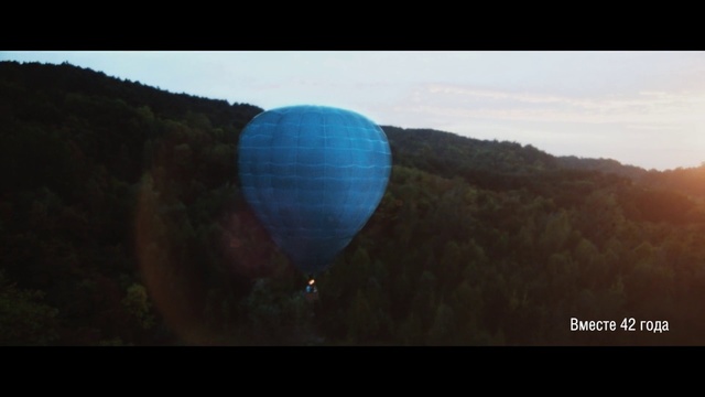 Video Reference: Hot air ballooning, Hot air balloon, Air sports, Sky, Atmosphere, Morning, Balloon, Vehicle, Sunlight, Landscape