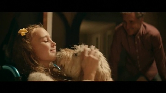 Video Reference: mammal, vertebrate, scene, interaction, human, girl, mouth, screenshot, song