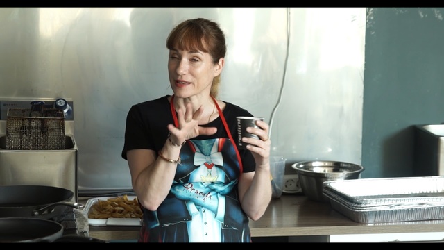 Video Reference: Cooking, Food, Eating, Snack, Kitchen appliance, Baking, Cookware and bakeware
