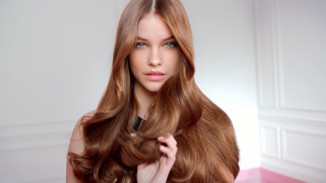 Video Reference: hair, beauty, human hair color, fashion model, hairstyle, long hair, hair coloring, brown hair, blond, girl, Person