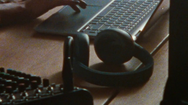 Video Reference: Computer keyboard, Electronics, Laptop, Technology, Personal computer, Electronic device, Space bar, Electronic instrument, Desk, Person, Indoor, Computer, Table, Keyboard, Sitting, Mouse, Using, Food, Black, Phone, Cat, Plate