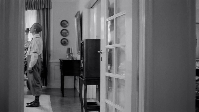 Video Reference: White, Photograph, Black, Black-and-white, Room, Monochrome photography, Standing, Monochrome, Door, Photography