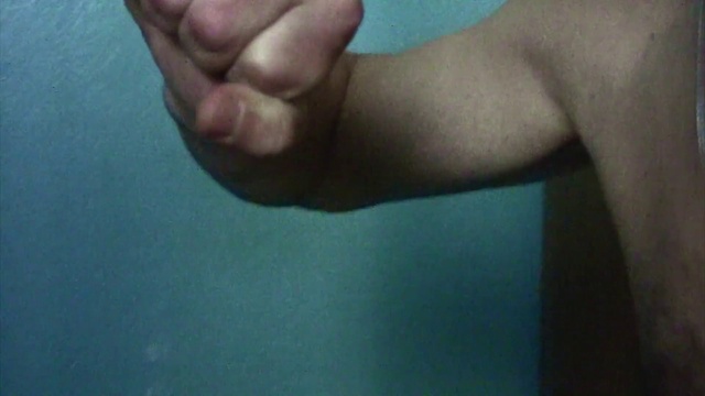 Video Reference: Finger, Hand, Arm, Skin, Muscle, Joint, Thumb, Close-up, Leg, Mouth