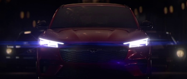 Video Reference: Land vehicle, Vehicle, Car, Automotive design, Headlamp, Automotive lighting, Auto show, Mid-size car, Concept car, Hood