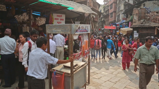 Video Reference: Bazaar, Marketplace, Market, Public space, Human settlement, Shopping, Selling, Temple, Hawker, Pedestrian