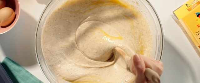 Video Reference: batter, dairy product, baking, mixture, food, recipe