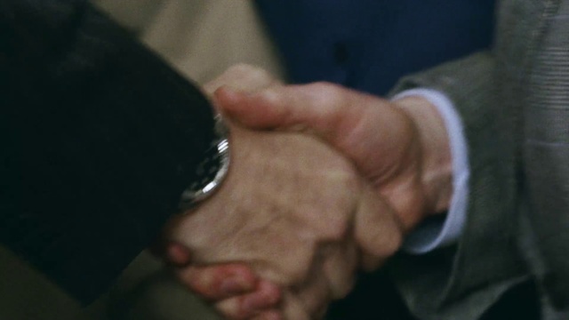 Video Reference: Finger, Hand, Thumb, Arm, Gesture, Wrist, Nail