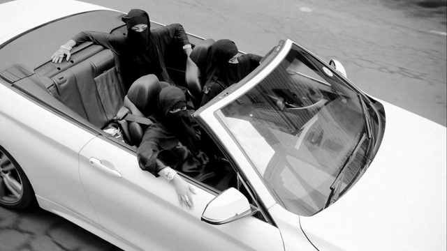 Video Reference: Land vehicle, Vehicle, Car, Automotive design, Vehicle door, Luxury vehicle, Personal luxury car, Hood, Convertible, Coupé