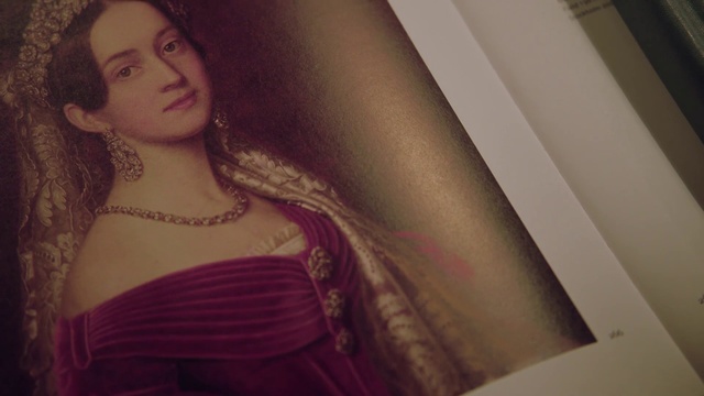 Video Reference: Hair, Lady, Beauty, Hairstyle, Shoulder, Long hair, Pink, Dress, Lip, Photography