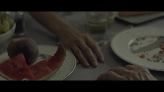 Video Reference: finger, hand, material, arm, nail