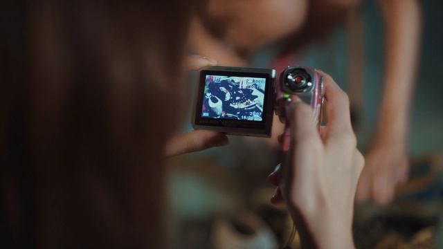 Video Reference: electronic device, photography, technology, hand, gadget, nail, finger, mobile device, camera, girl