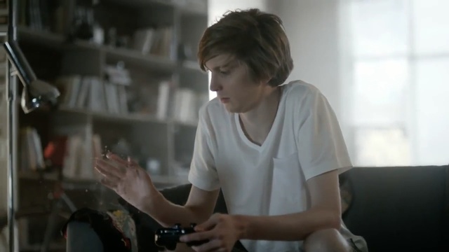 Video Reference: Photograph, Sitting, Beauty, Arm, Snapshot, Hairstyle, Photography, Hand, Conversation, Fun