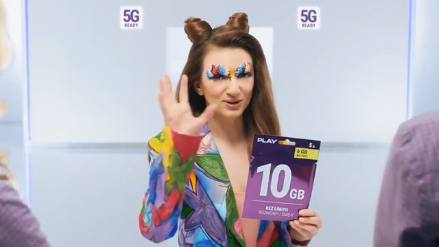 Video Reference: Fashion, Finger, Ear, Photography, Eyewear, Gesture