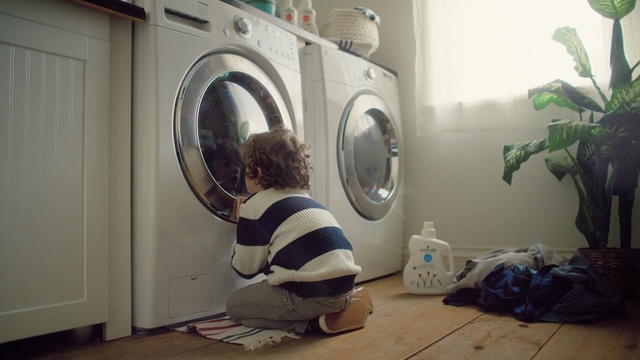 Video Reference: room, laundry, washing machine, home appliance, major appliance, clothes dryer, window, interior design, laundry room, house