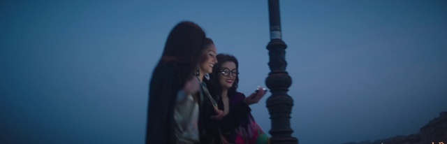 Video Reference: Photograph, Sky, Fun, Smile, Photography, Travel, Gesture, Happy, Black hair, Tourism