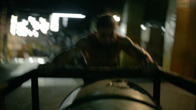 Video Reference: Muscle, Automotive window part, Metal