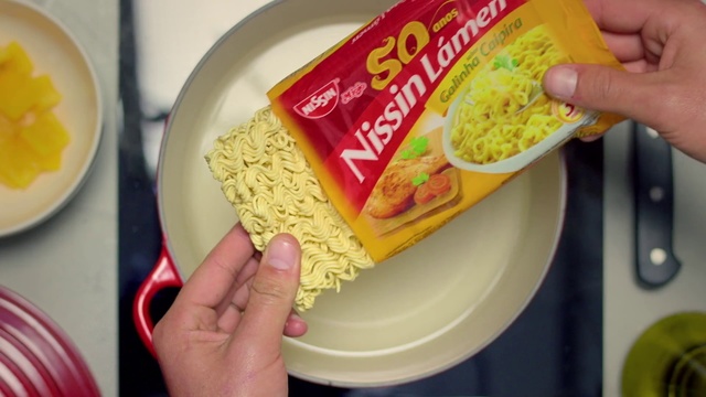 Video Reference: Food, Cuisine, Dish, Ingredient, Instant noodles, Indomie, Junk food, Meal, Noodle, Ramen