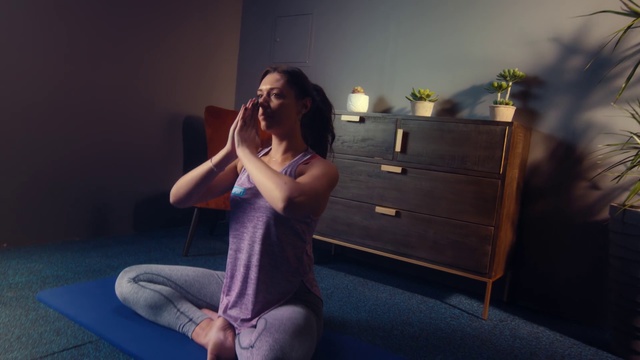 Video Reference: Physical fitness, Shoulder, Yoga, Joint, Sportswear, Sitting, Arm, Room, Leg, Photography