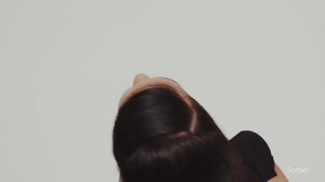 Video Reference: Hair, Brown, Hairstyle, Skin, Shoulder, Nose, Joint, Long hair, Arm, Finger