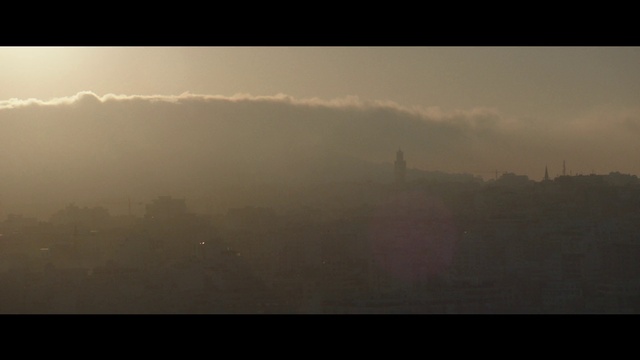 Video Reference: Sky, Atmospheric phenomenon, Atmosphere, Mist, Cloud, Fog, Morning, Haze, Horizon, Photography