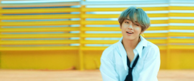 Video Reference: blue, yellow, standing, outerwear, smile, product, fun, girl, happiness, Person