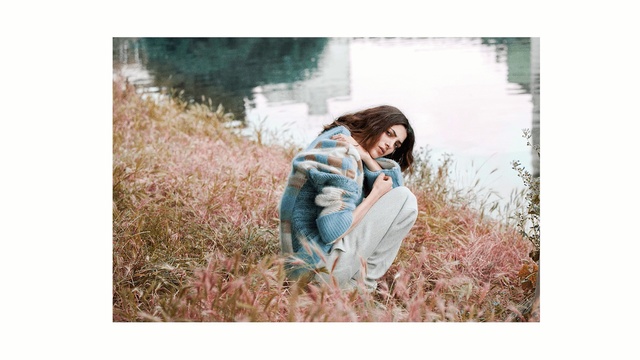 Video Reference: photograph, photography, girl, winter, grass, stock photography, fun