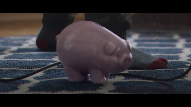 Video Reference: Skin, Leg, Nose, Foot, Snout, Hand, Human body, Finger, Animation, Whiskers