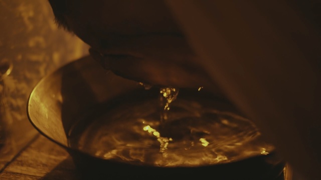 Video Reference: darkness, lighting, macro photography, night, still life photography, light bulb