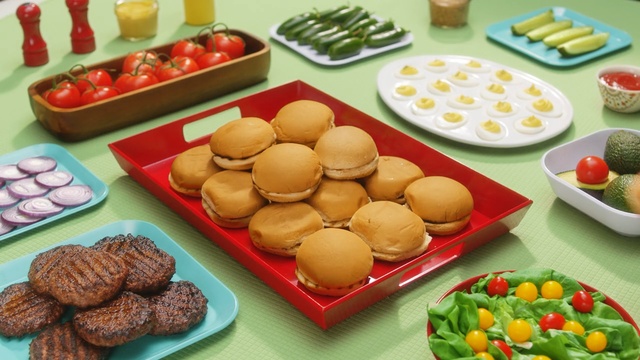 Video Reference: Food, Cuisine, Dish, Baking, Ingredient, Sweetness, Dessert, Baked goods, Finger food, Produce