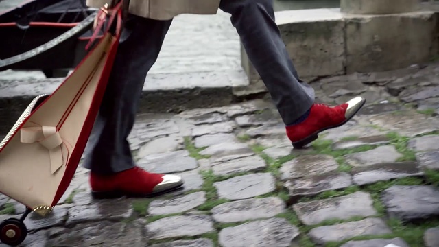 Video Reference: Footwear, Red, High heels, Leg, Shoe, Human leg, Ankle, Human body, Carmine, Foot, Person