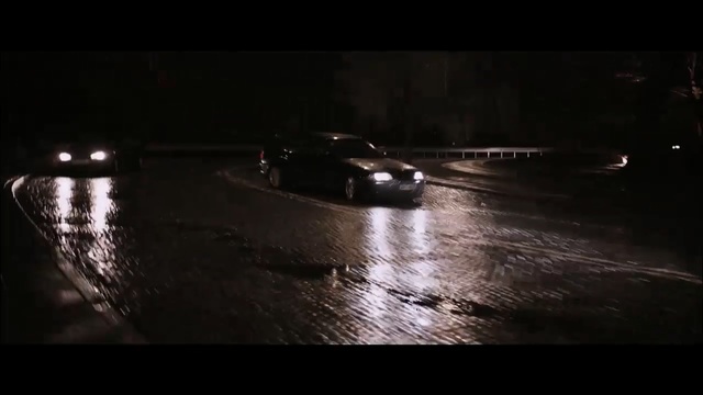 Video Reference: Darkness, Snow, Midnight, Night, Lighting, Mode of transport, Automotive lighting, Vehicle, Atmosphere, Car