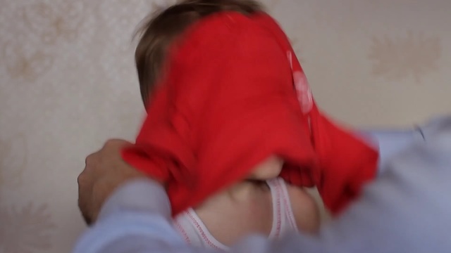 Video Reference: red, human hair color, joint, shoulder, leg, hand, finger, girl, mouth, arm