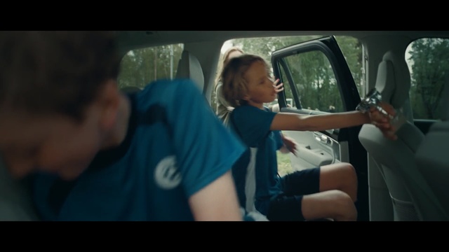 Video Reference: Mode of transport, Vehicle door, Car seat, Driving, Passenger, Vehicle, Automotive exterior, Photography, Fun