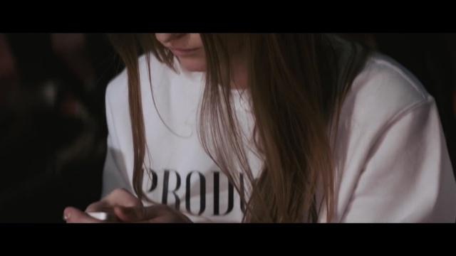 Video Reference: Hair, White, Face, Facial expression, Lip, Brown hair, Blond, Long hair, Beauty, Hairstyle