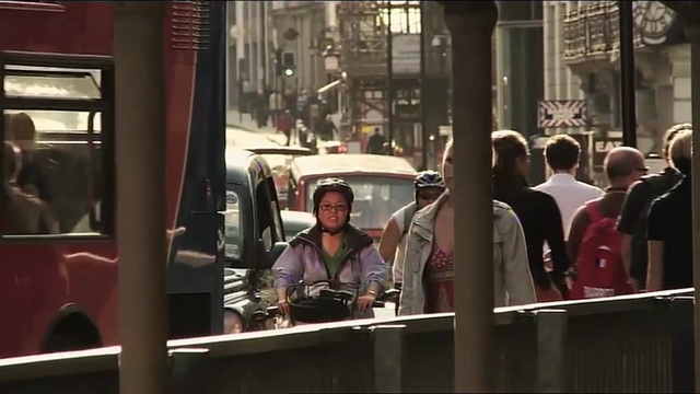 Video Reference: Transport, Mode of transport, Public transport, Passenger, Metropolitan area, Vehicle, Snapshot, Urban area, Pedestrian, Cable car, Person