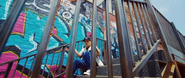 Video Reference: blue, landmark, building, mural, facade, city, tourism, metropolis, window, art